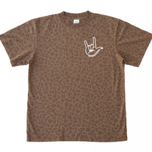 Load image into Gallery viewer, I Love You sign. Leopard oversized tee