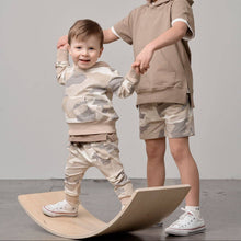 Load image into Gallery viewer, Harem Short - Faded Camo