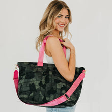 Load image into Gallery viewer, Day Dreamer Quilted Tote Bag