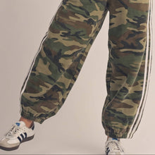 Load image into Gallery viewer, Soft Washed Vintage Camo Jogger Pants
