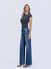 Load image into Gallery viewer, Olivia High Rise Wide Leg Jeans