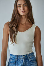 Load image into Gallery viewer, Double Layered Seamless U-V Neck Sleeveless Bodysuit

