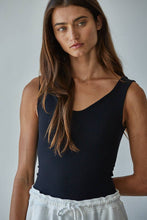 Load image into Gallery viewer, Double Layered Seamless U-V Neck Sleeveless Bodysuit
