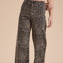 Load image into Gallery viewer, Leopard Print Pants
