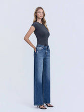 Load image into Gallery viewer, Olivia High Rise Wide Leg Jeans
