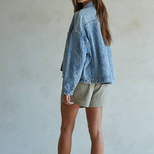 Load image into Gallery viewer, Woven Denim 100% Cotton Washed Button Down Jacket
