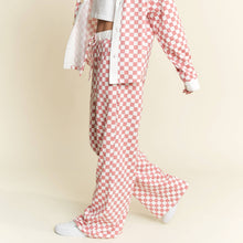 Load image into Gallery viewer, Checkered Boxer Pants
