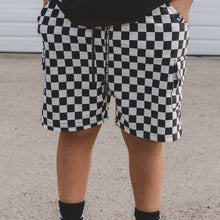 Load image into Gallery viewer, Everyday Classic Checker Cargo Shorts
