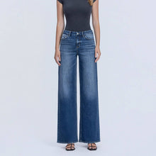 Load image into Gallery viewer, Olivia High Rise Wide Leg Jeans
