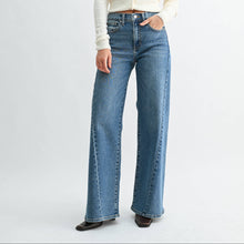 Load image into Gallery viewer, Full Length Twisted Seam Wide Leg JBD ~ Dark Wash
