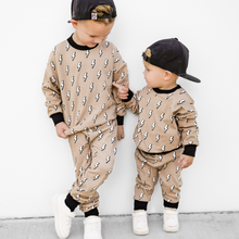 Load image into Gallery viewer, Jogger Set Kids &amp; Baby | Lightning Bolt
