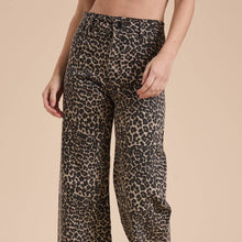 Load image into Gallery viewer, Leopard Print Pants
