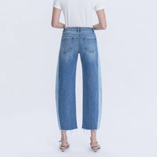 Load image into Gallery viewer, High Rise Two Tone Barrel Leg Jeans
