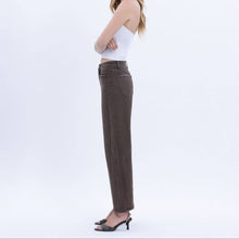 Load image into Gallery viewer, Vervet High Rise Barrel Jeans ~ Toast
