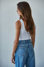 Load image into Gallery viewer, Double Layered Seamless U-V Neck Sleeveless Bodysuit

