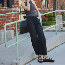 Load image into Gallery viewer, High Rise Ankle Barrel Jeans ~ Black
