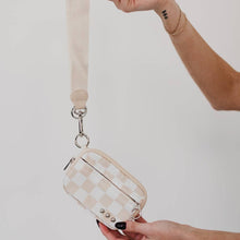 Load image into Gallery viewer, Nelly Nylon Card Wallet Wristlet
