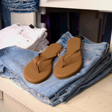 Load image into Gallery viewer, Women's Slim Flip Flop
