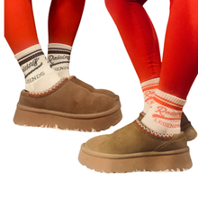 Load image into Gallery viewer, Raising Legends Socks
