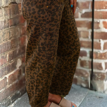 Load image into Gallery viewer, Seam Detail Patchwork Leopard Print Pants
