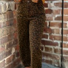 Load image into Gallery viewer, Seam Detail Patchwork Leopard Print Pants
