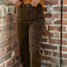 Load image into Gallery viewer, Seam Detail Patchwork Leopard Print Pants

