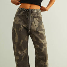 Load image into Gallery viewer, Camo Print Drawstring Pants

