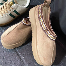 Load image into Gallery viewer, Embroidered Platform Slip On
